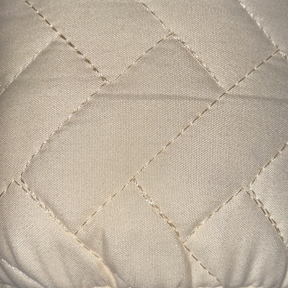 🆕Quilted 3-piece Coverlet Full/Queen- Ivory NWT - Picture 2 of 6